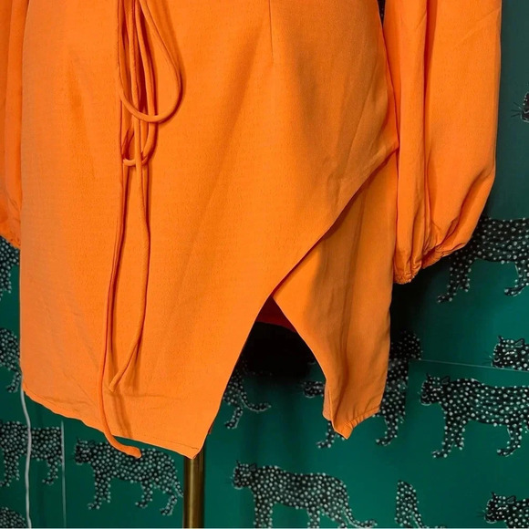 NWT Superdown Orange Selene Wrap Dress V-Neck Long Sleeves Front Tie Size XS - Picture 3 of 10